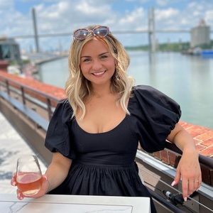 Meet your Posher, Jenna